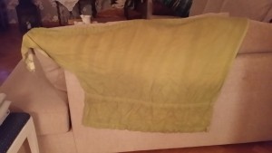 De gamla gardinerna är slitna