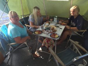 Frukost på jäverön 