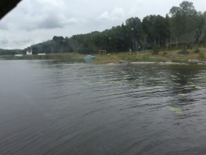 Hamn vid färjan vid jäverön